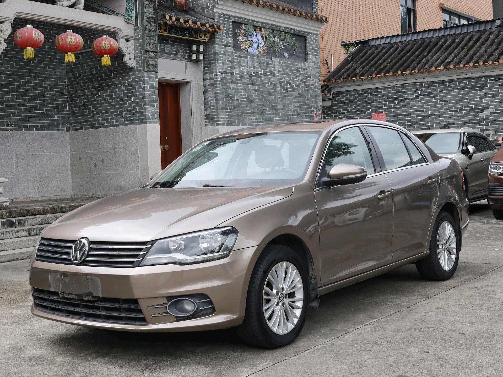 Volkswagen Bora 2013 immagine di auto 