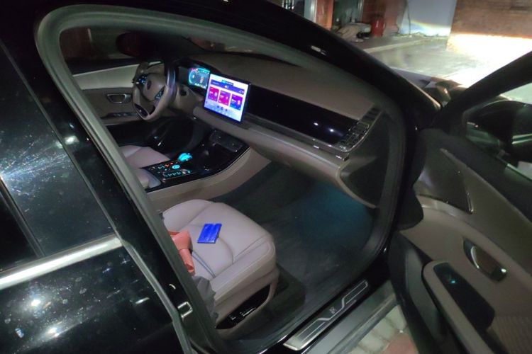 BYD Han 2023 immagine di auto #21