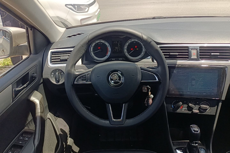 Skoda Rapid 2018 #11 Skoda Rapid 2018 image de voiture #11