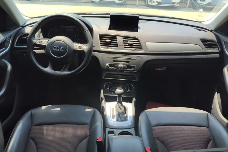 Audi Q3 2019 #10 Audi Q3 2019 car image #10