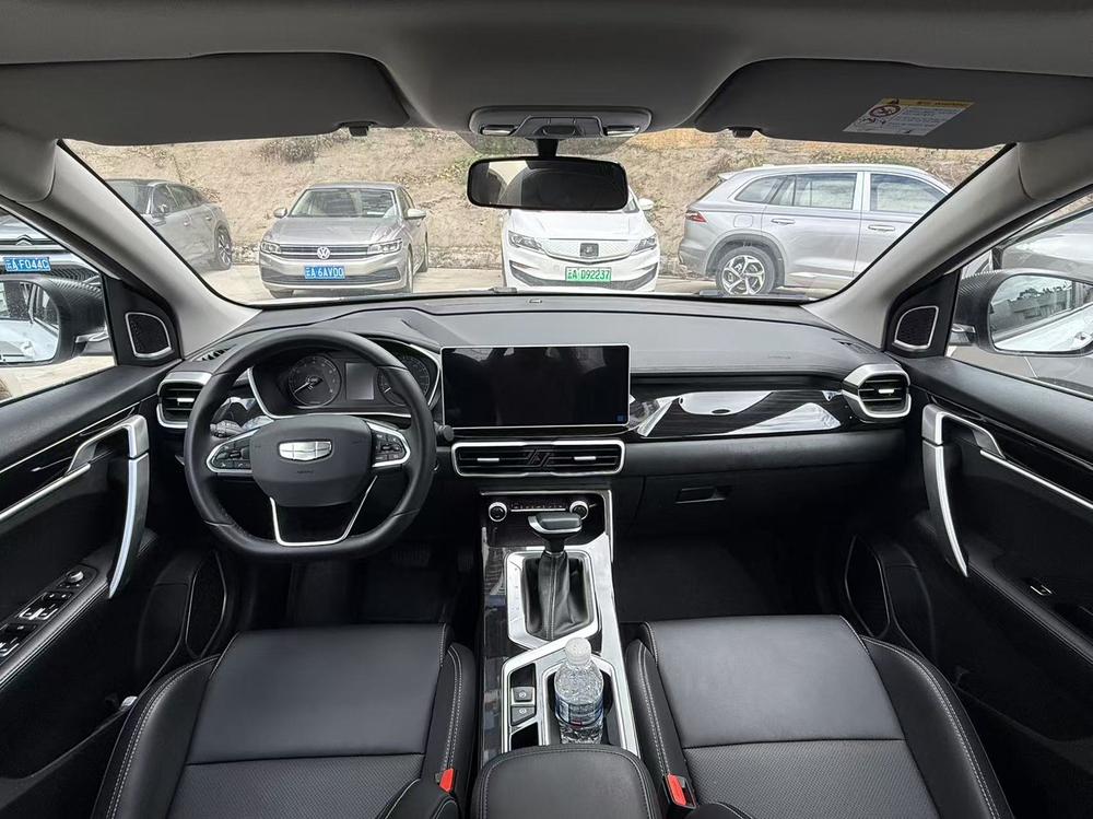 GEELY Coolray 2025 #6 GEELY Coolray 2025 car image #6