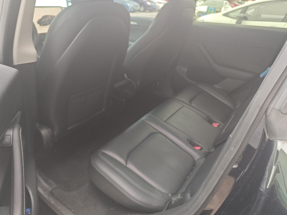 Tesla Model Y 2022 #4 Tesla Model Y 2022 car image #4
