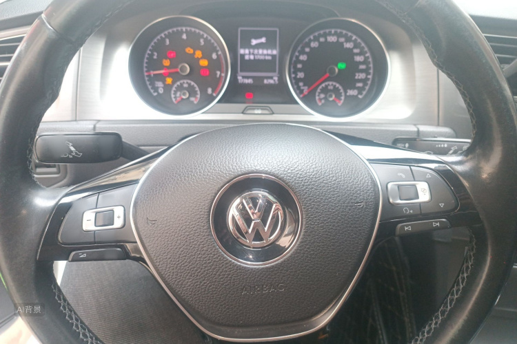 Volkswagen Golf 2015 car image #12