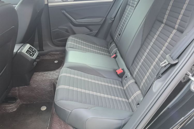 Volkswagen Lavida 2018 #17 Volkswagen Lavida 2018 car image #17