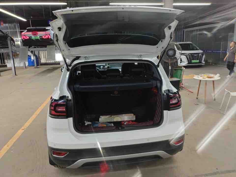Volkswagen Tacqua 2023 #9 Volkswagen Tacqua 2023 car image #9