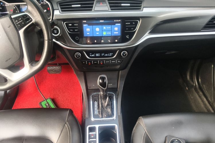 GEELY Emgrand 2017 #13 GEELY Emgrand 2017 car image #13