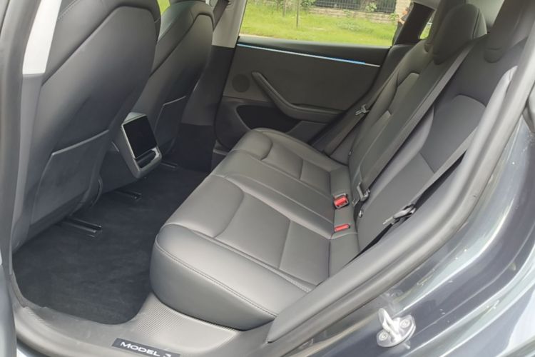 Tesla Model 3 2024 imagem de carro #17