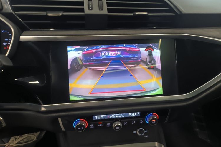 Audi Q3 2019 #25 Audi Q3 2019 car image #25
