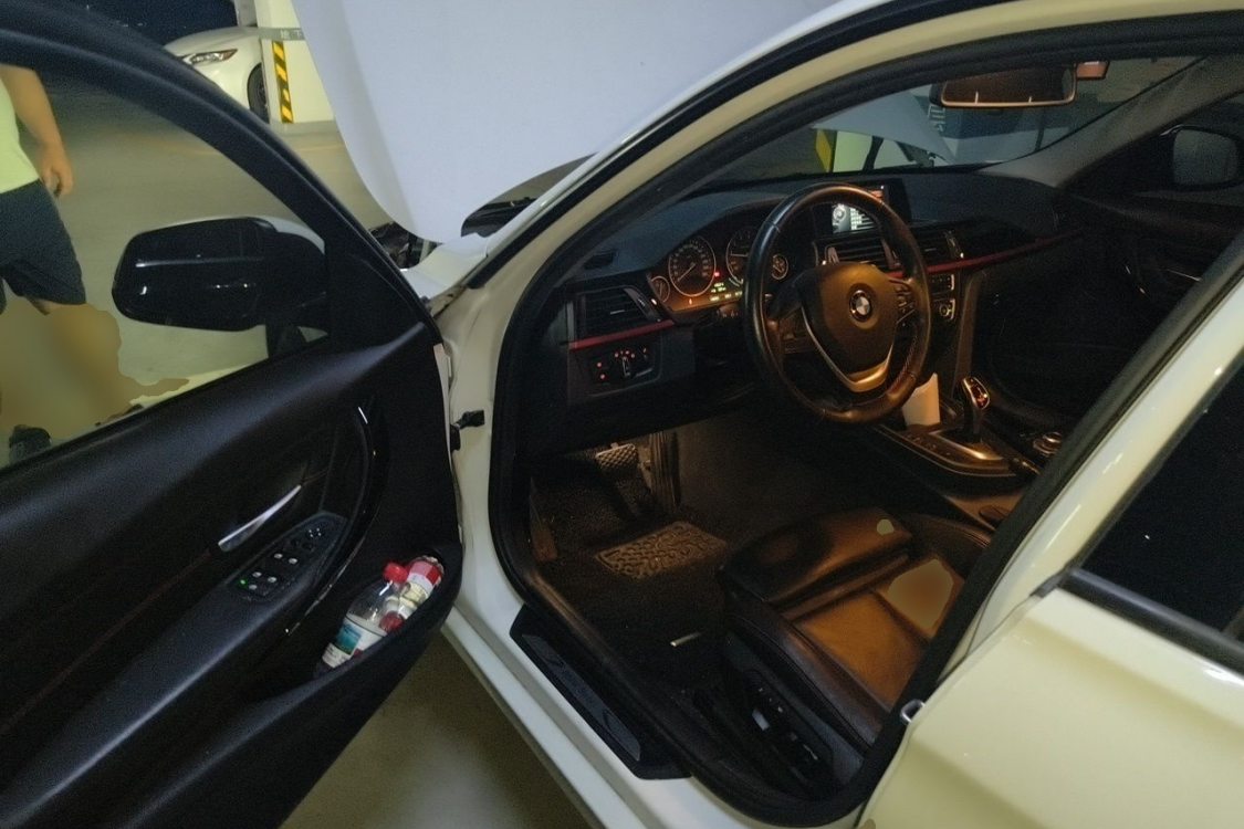 BMW 3 Series 2015 car image #23