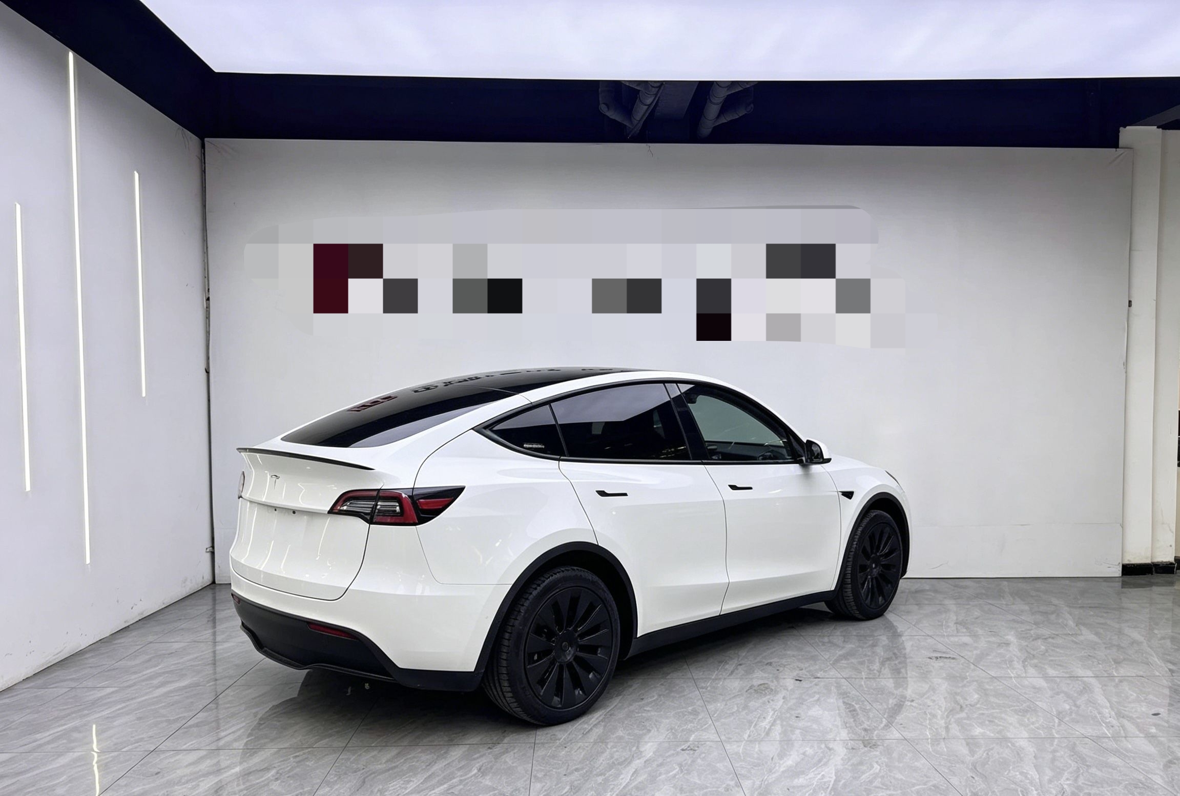 Tesla Model Y 2023 #6 Tesla Model Y 2023 car image #6