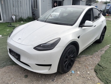 Tesla Model Y 2022 car image 