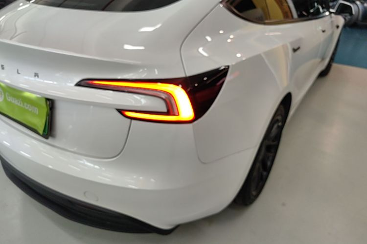 Tesla Model 3 2025 #8 Tesla Model 3 2025 car image #8