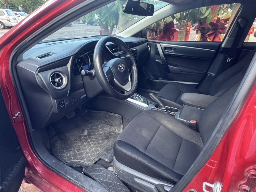 Toyota Corolla 2018 immagine di auto #2