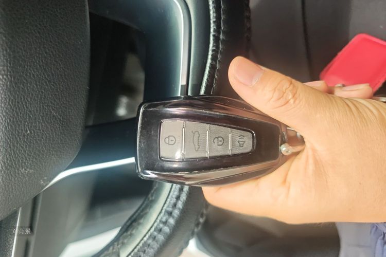 GEELY Coolray 2021 car image #10