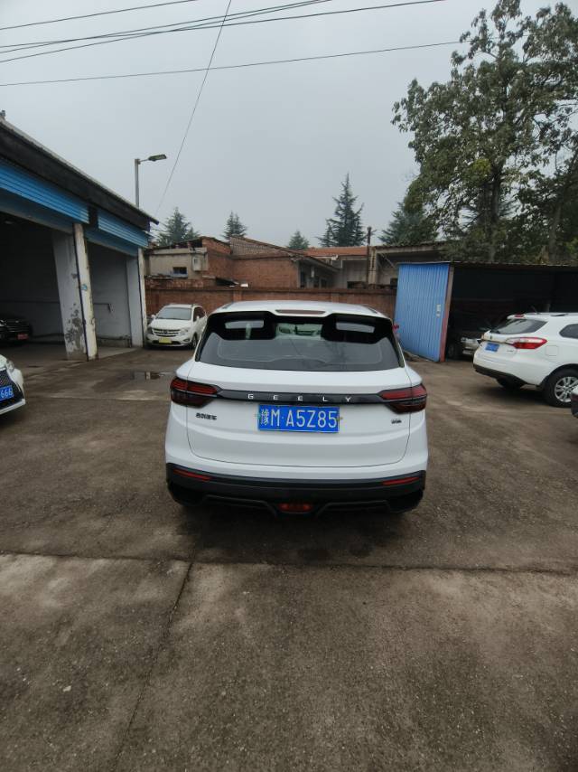 GEELY Coolray 2025 car image #3