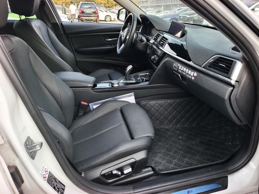 BMW 3 Series 2018 #9 BMW 3 Series 2018 car image #9