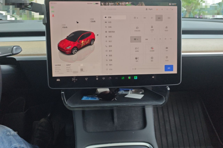 Tesla Model Y 2023 #15 Tesla Model Y 2023 car image #15