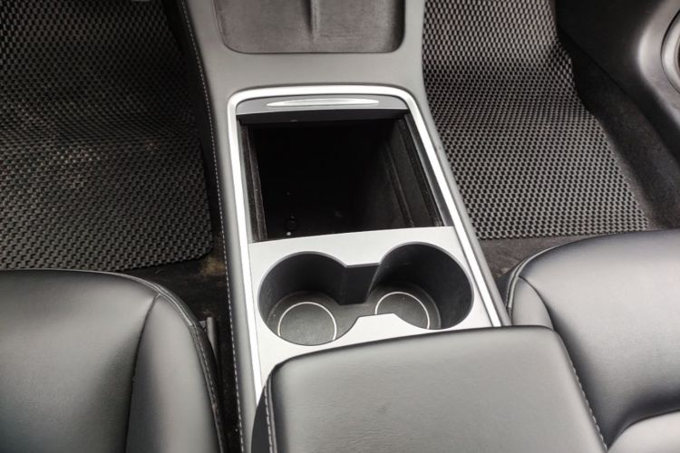 Tesla Model 3 2023 #14 Tesla Model 3 2023 car image #14