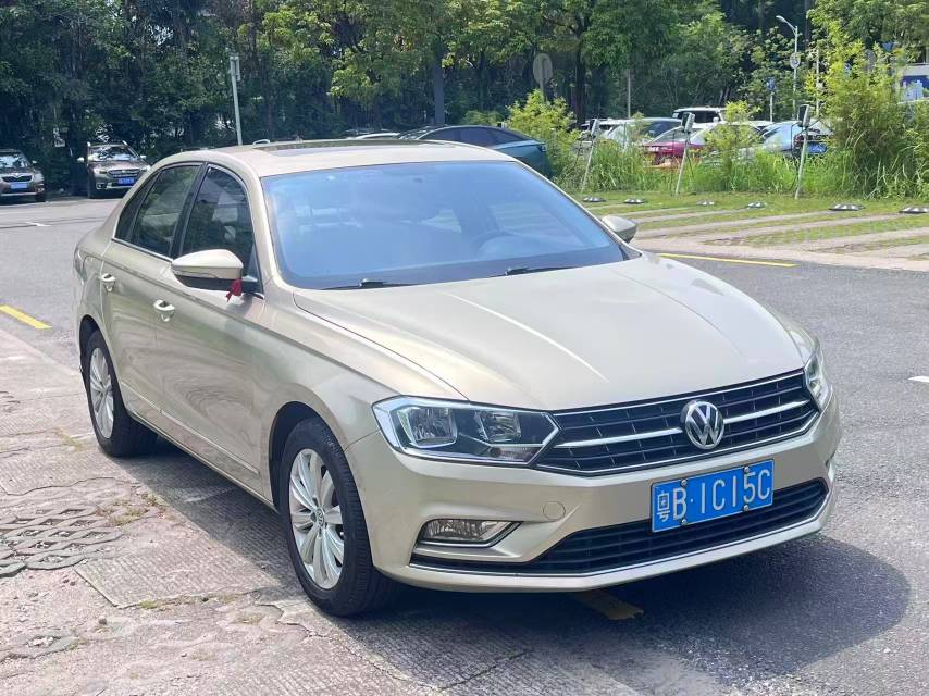 Volkswagen Bora 2016 car image #6