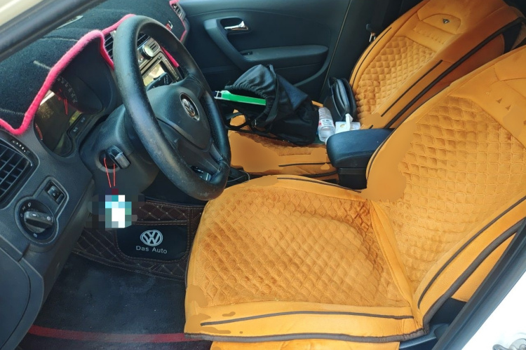 Volkswagen Polo 2016 car image #15
