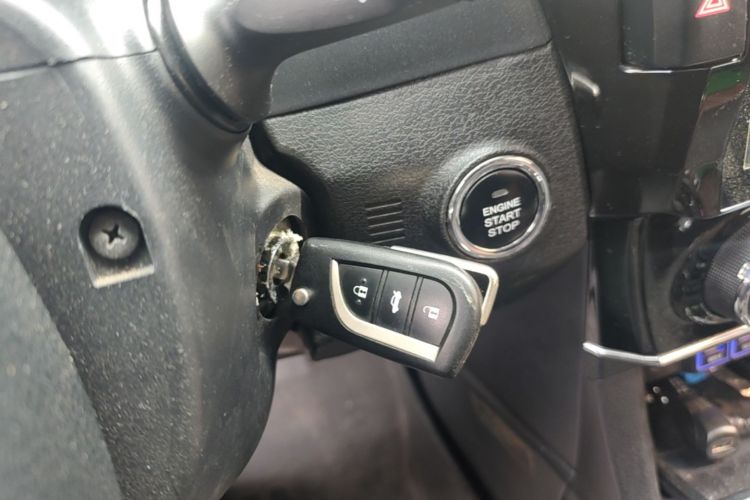 Toyota Corolla 2017 #14 Toyota Corolla 2017 car image #14