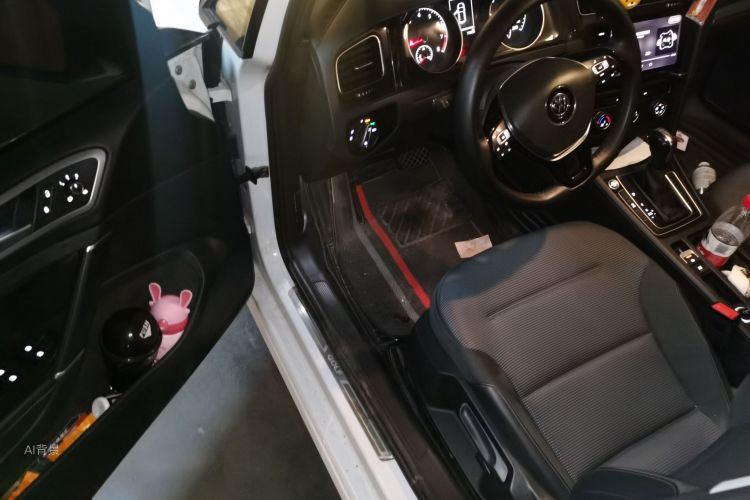 Volkswagen Golf 2020 immagine di auto #18