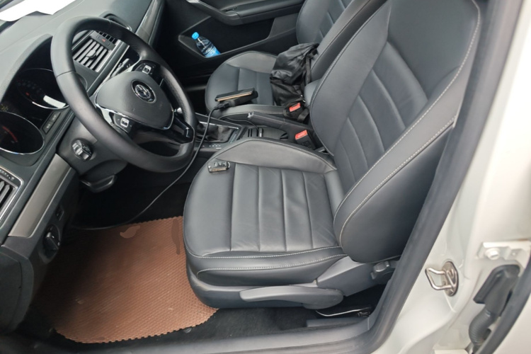 Volkswagen Lavida 2018 #15 Volkswagen Lavida 2018 car image #15