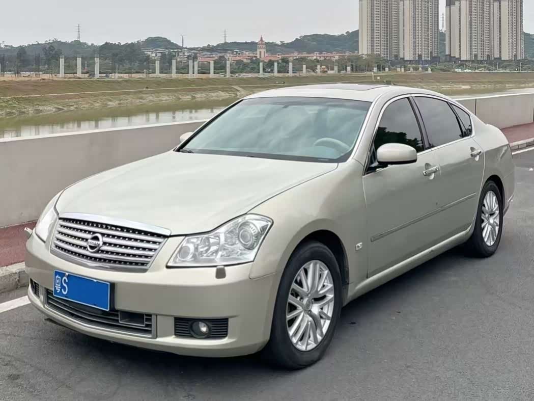Nissan Fuga 2007 汽车图片 