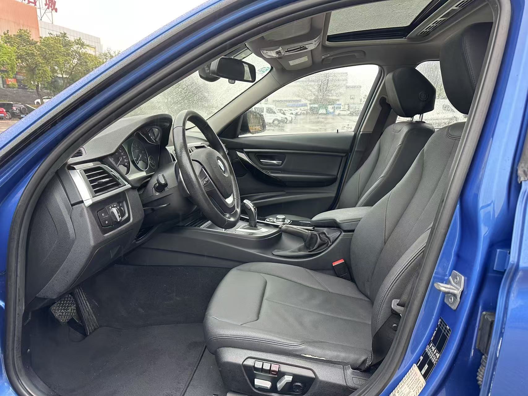 BMW 3 Series 2017 car image #6