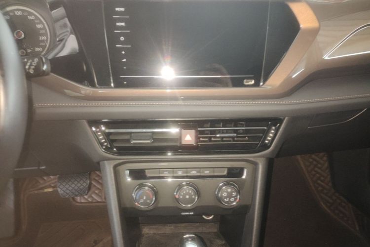 Volkswagen Tharu 2022 #13 Volkswagen Tharu 2022 car image #13