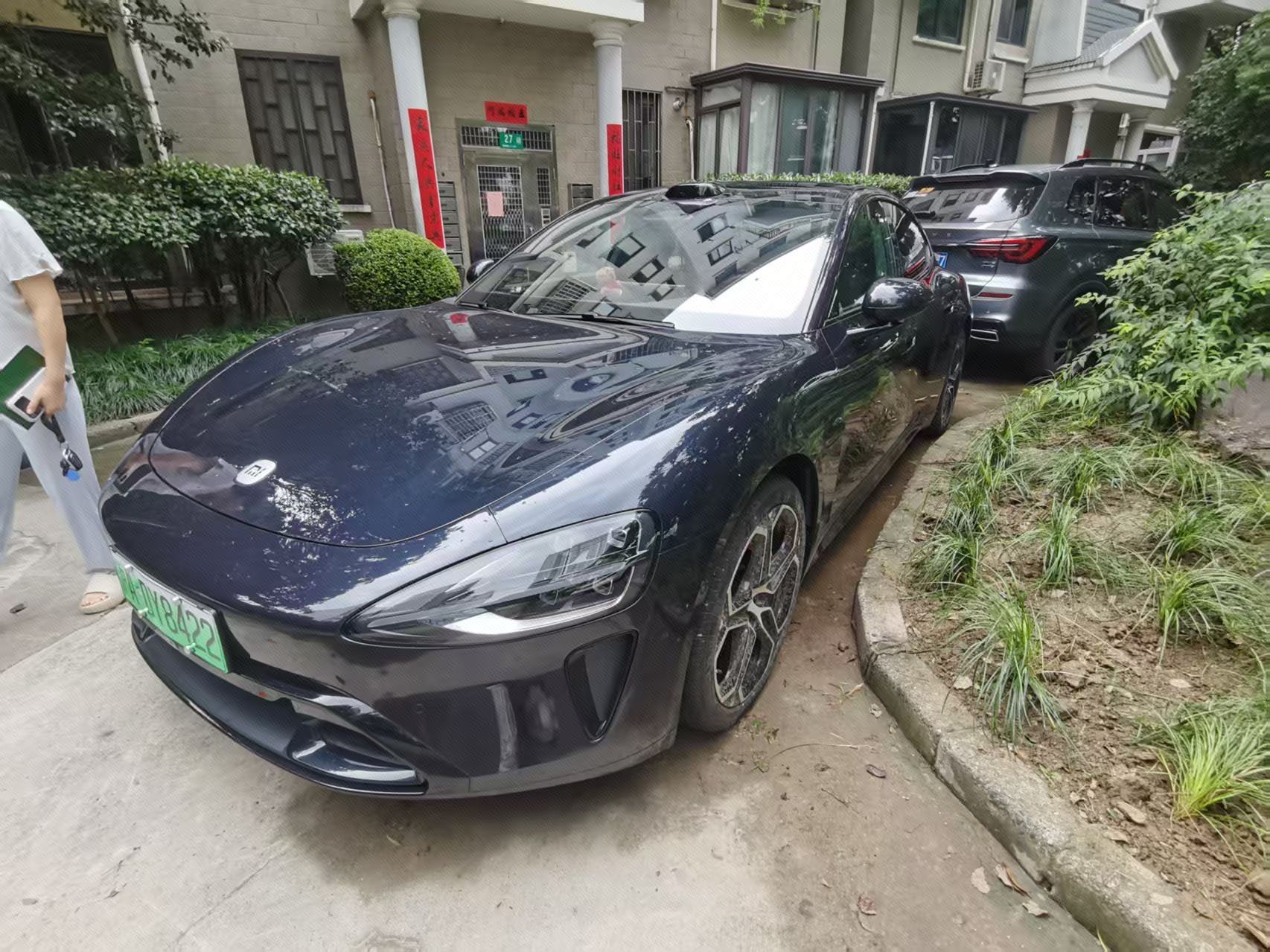 MI SU7 2025 MI SU7 2025 car image