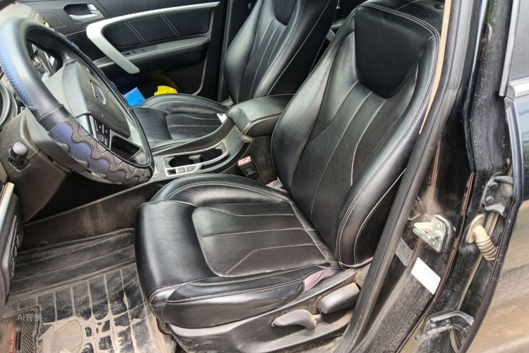 GEELY Emgrand 2016 car image #17
