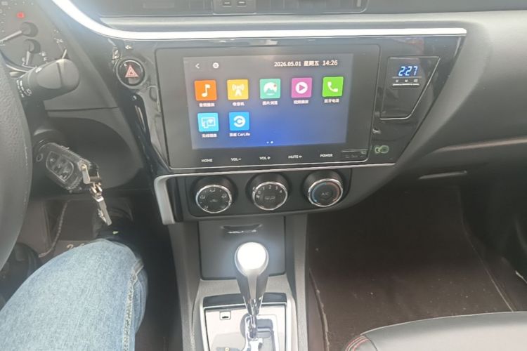 Toyota Corolla 2019 #13 Toyota Corolla 2019 car image #13