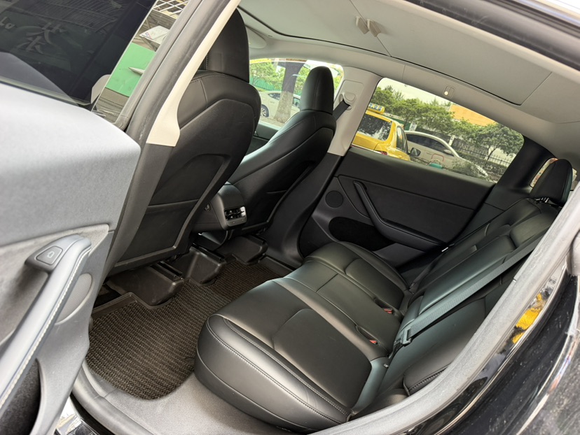 Tesla Model Y 2024 #8 Tesla Model Y 2024 immagine di auto #8