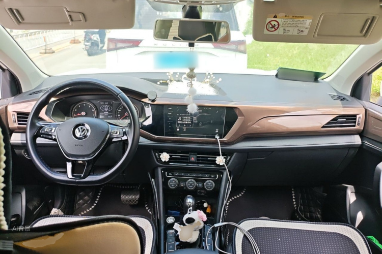 Volkswagen Tharu 2020 car image #11