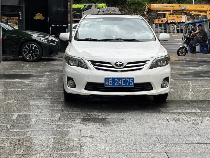 Toyota Corolla 2013 #2 Toyota Corolla 2013 car image #2
