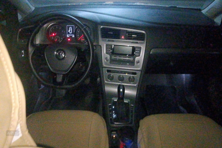 Volkswagen Golf 2015 imagen de coche #11