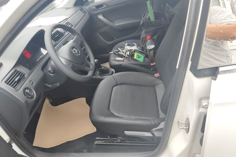 Volkswagen Santana 2018 #15 Volkswagen Santana 2018 car image #15