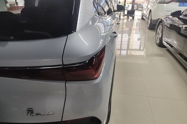 BYD Yuan Plus 2022 immagine di auto #8