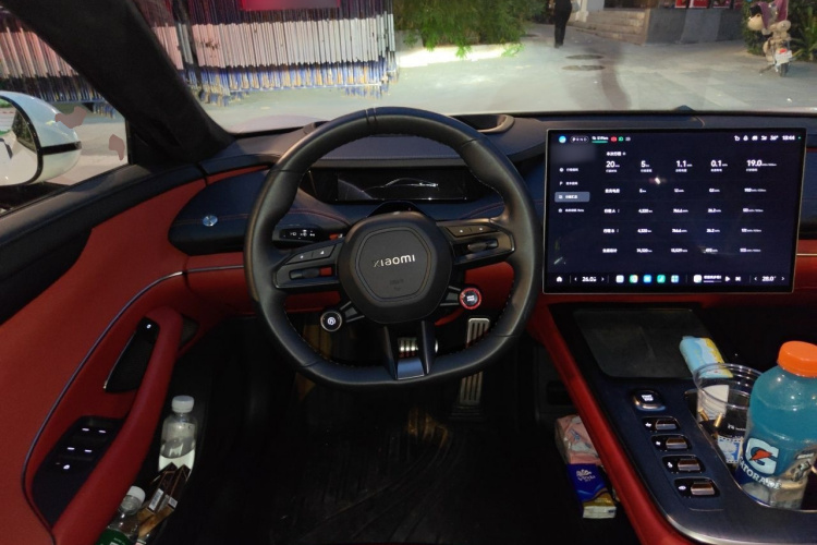 MI SU7 2024 immagine di auto #11