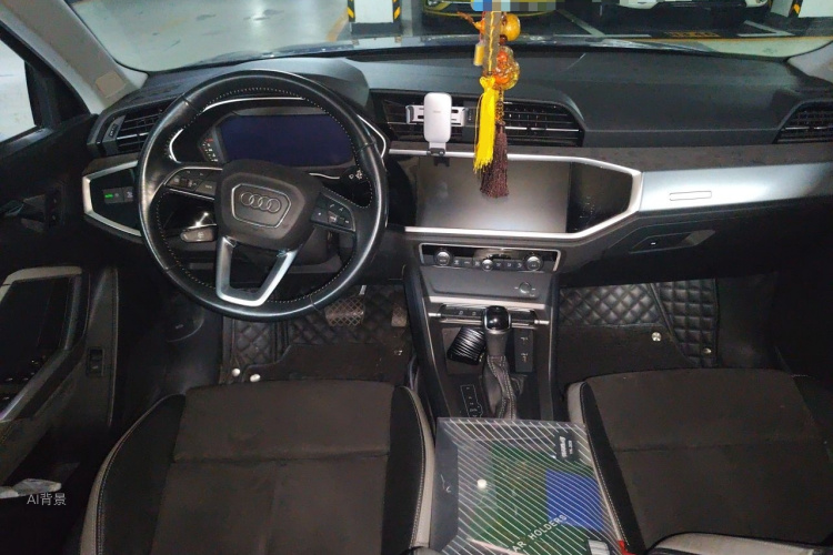 Audi Q3 2019 #11 Audi Q3 2019 car image #11
