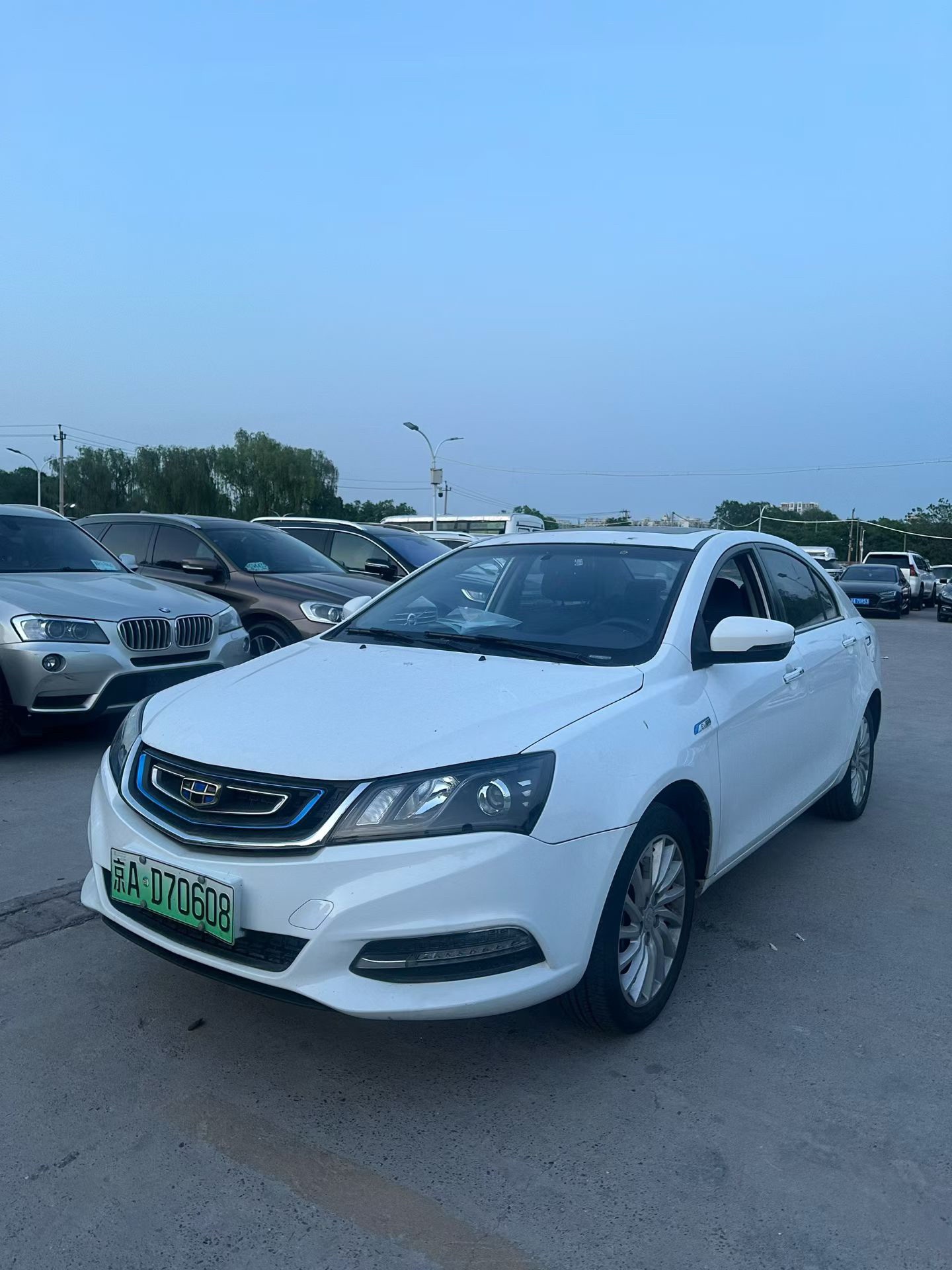 GEELY Emgrand New Energy 2017 car image 