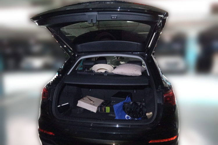 Audi Q3 2021 car image #21