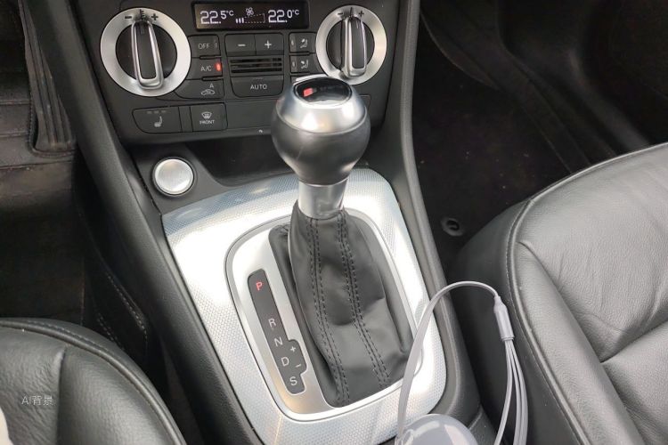 Audi Q3 2016 #16 Audi Q3 2016 car image #16