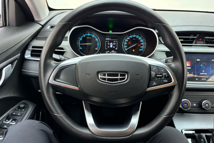 GEELY Emgrand 2021 #14 GEELY Emgrand 2021 car image #14