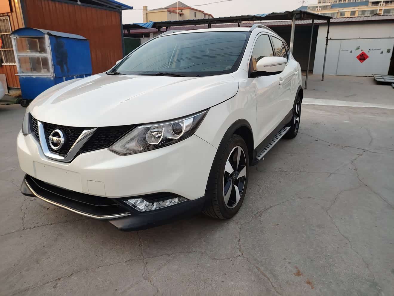 Nissan Qashqai 2017 Nissan Qashqai 2017 car image