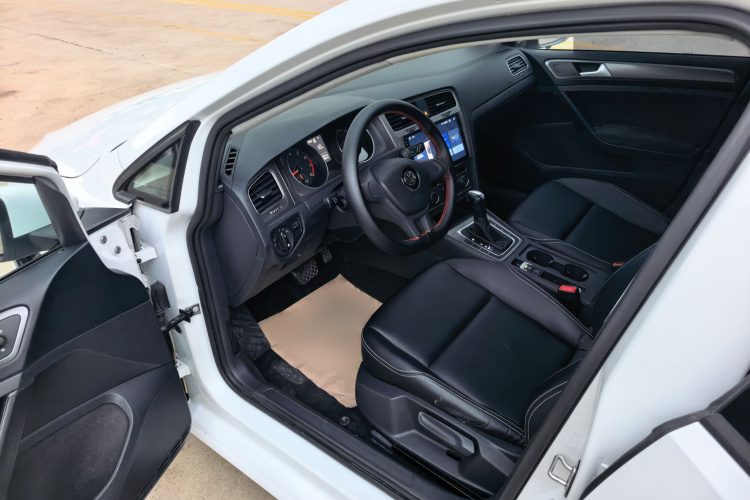 Volkswagen Golf 2018 #12 Volkswagen Golf 2018 car image #12