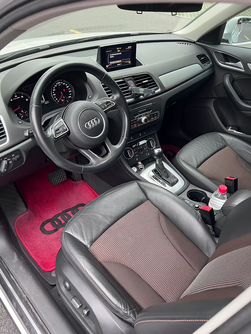 Audi Q3 2017 car image #4