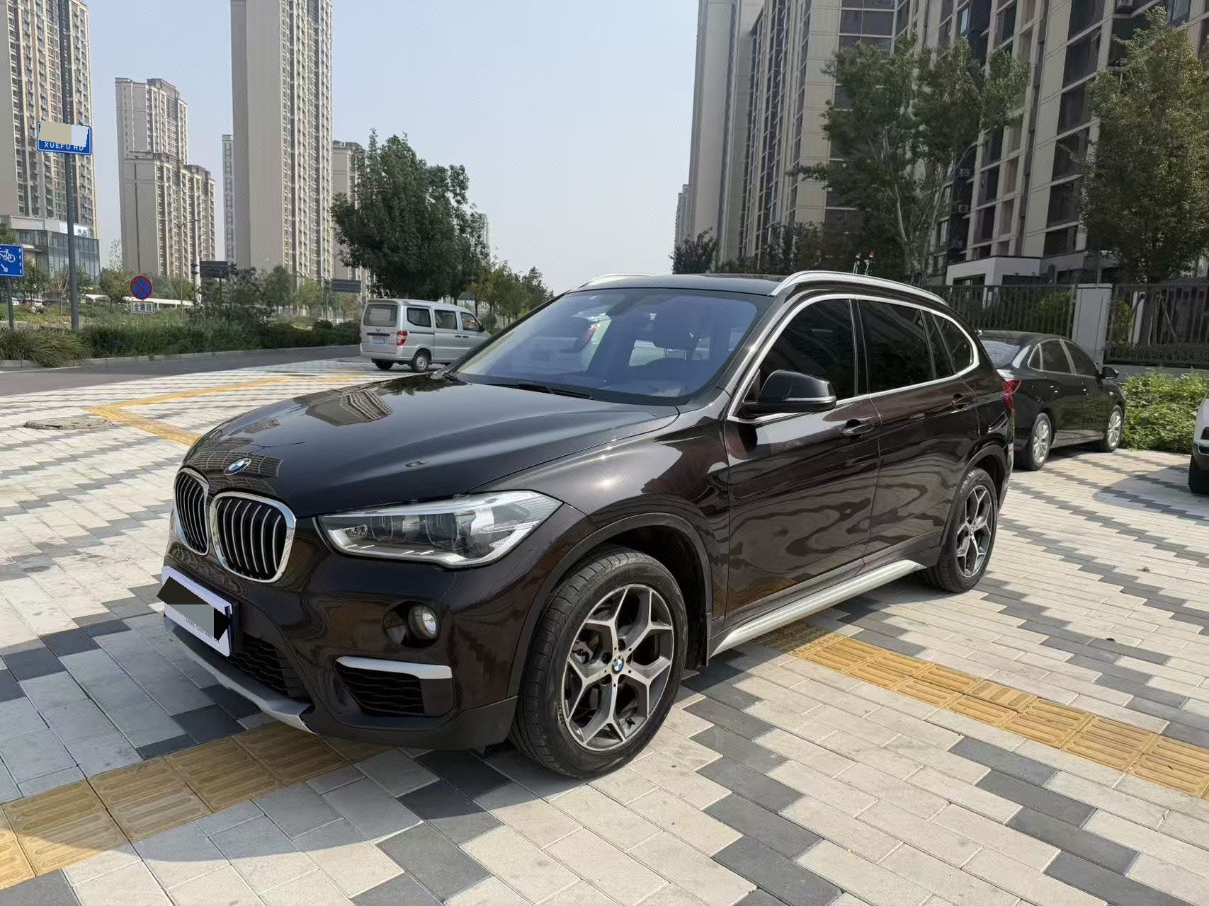 BMW X1 2017 car image 