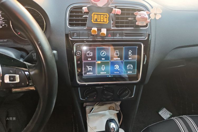 Volkswagen Polo 2019 car image #15
